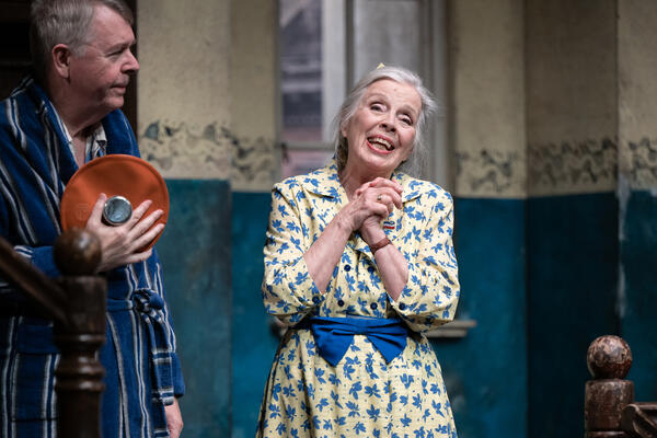 Tratsch im Treppenhaus