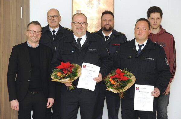 Ausgeschiedene Wehrf�hrung geehrt